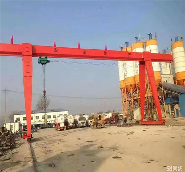 龍門吊起重機